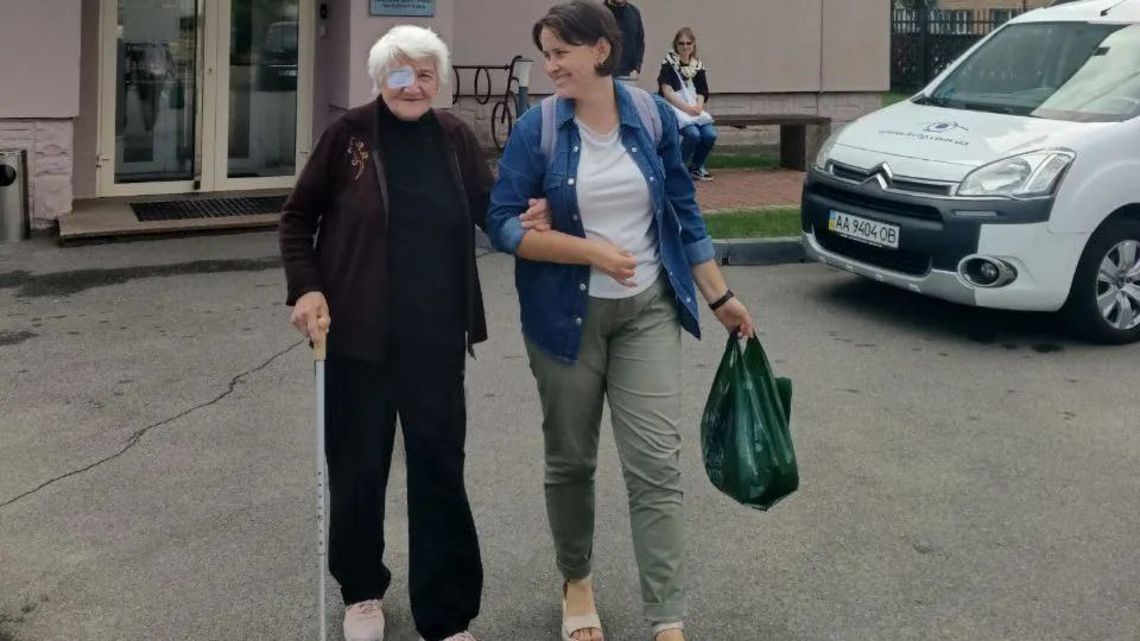 Begleitung beim Arztbesuch ist für viele Menschen ohne festes Zuhause eine dringend benötigte Unterstützung.
